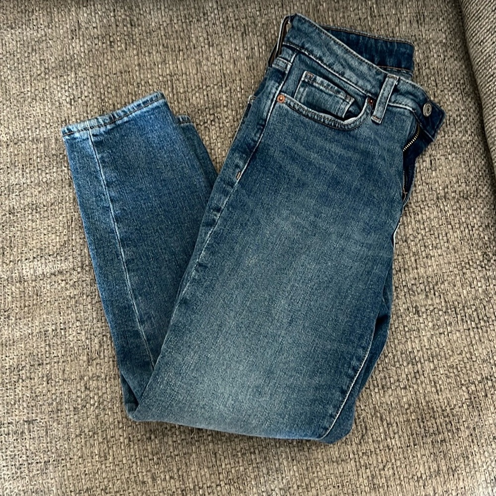 Old Navy high-rise OG straight jeans, size 2 petite